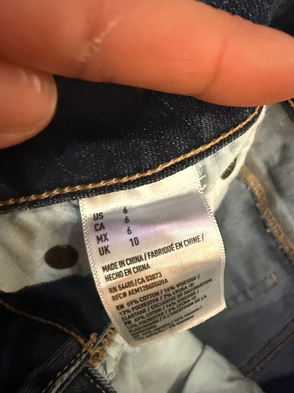 Women’s American Eagle Dark Blue Denim Shorts - Size 6 - Picture 3 of 3